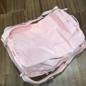 B2TM baboon to the moon Ice Pink Go-Bag — Big 60L
